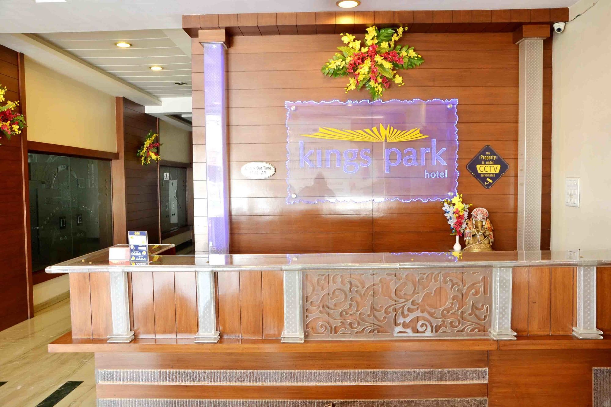 Oyo 742 Hotel Kings Park Indore Zewnętrze zdjęcie